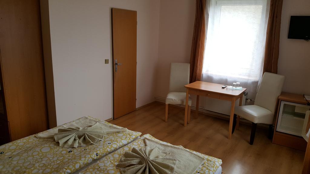 Pension U Dubu Františkovy Lázně 외부 사진